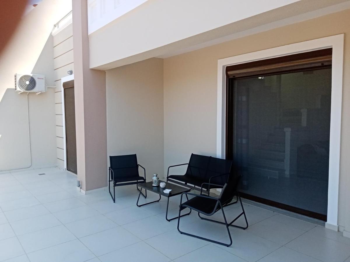 Harmony Deluxe Villa With Sea Mountain View Kambánion Exterior foto